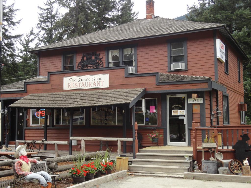 Old Towne Inne Chuckwagon Bar & Grill Boston Bar Exterior photo